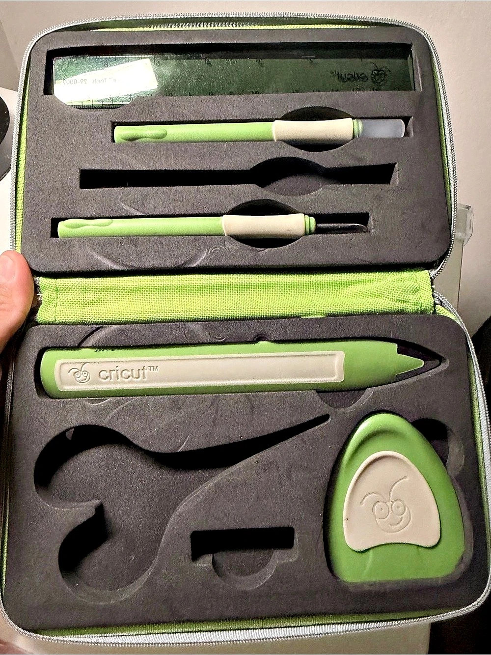 Cricut Essential Tool Set Case Green